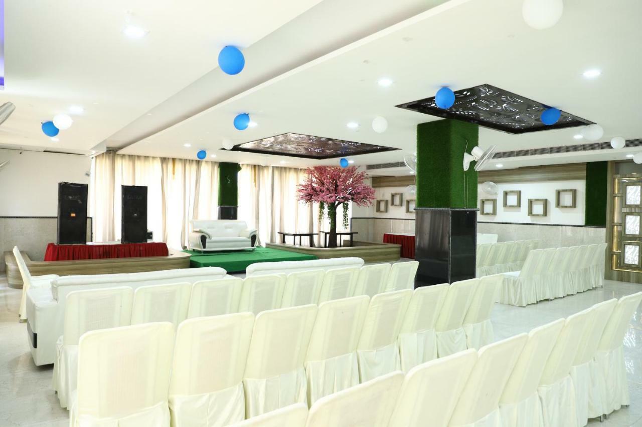 Diwan Hotel And Restaurant Surkhi Buitenkant foto